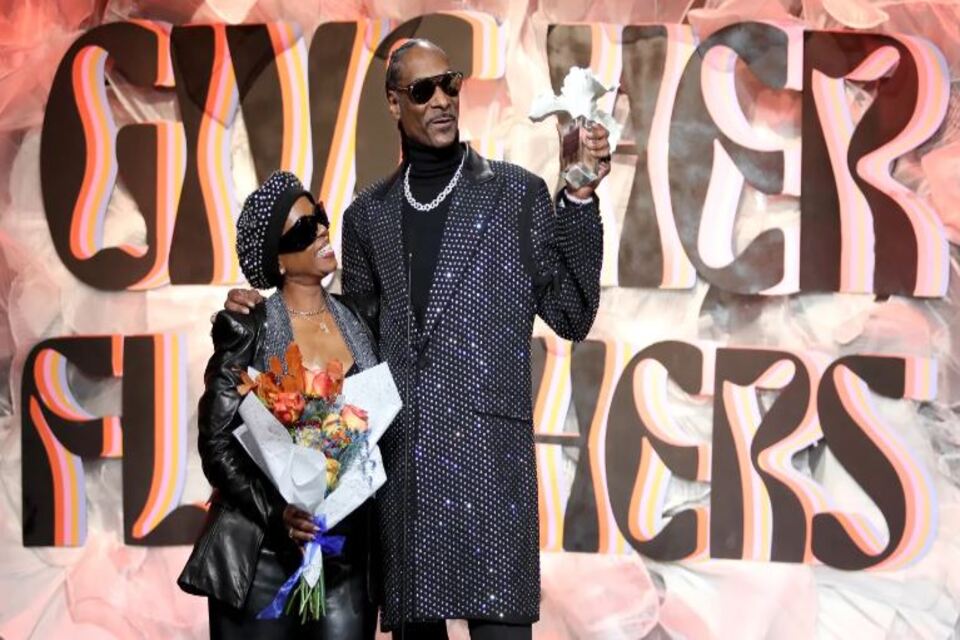 Snoop Dogg and Wife Shante Broadus Receive Surprise Honor at Give Her FlowHERS Award