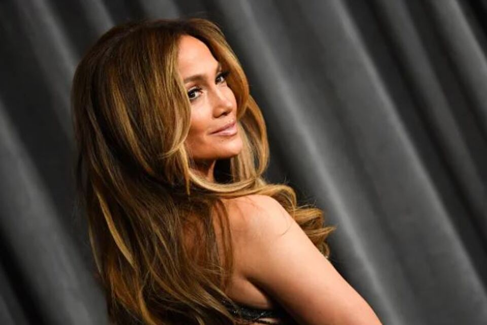 Jennifer Lopez : ‘From the Minute Women Are Born, We’re Always Having to Prove Ourselves’